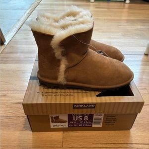 Kirkland Chestnut Boots. Size 8. Brand new